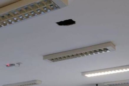 O teto da agncia bancria invadida pelos bandidos