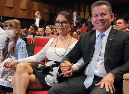 O governador Mauro Mendes (Unio) e sua famlia