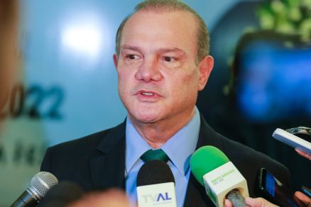 O senador Wellington Fagundes, que retoma cadeira no Senado