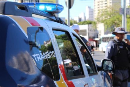 Viatura da Polcia Militar, que atendeu a ocorrncia inicialmente