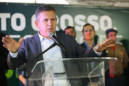 O governador Mauro Mendes 