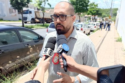 O delegado Marcel Oliveira, responsvel por investigao