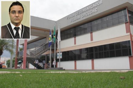 A deciso liminar  do juiz Mrcio Rogrio Martins (no detalhe)