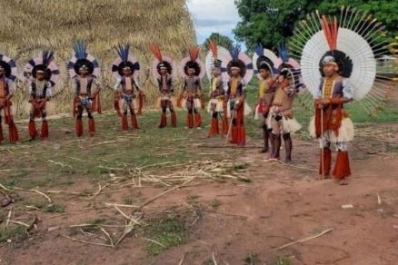 Indgenas da terra Cacique Fontoura, em MT