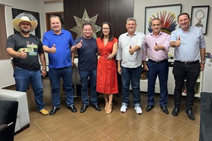Os integrantes da chapada: Eduardo Botelho, Max Russi, Janaina Riva, Wilson Santos, Valdir Barranco, Valmir Moretto e Gilberto Cattani