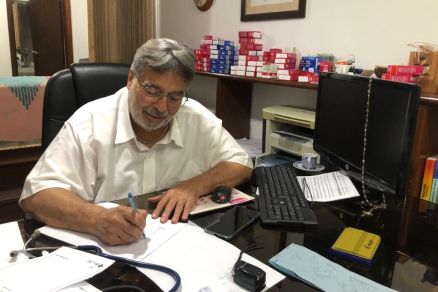 O mdico Ivens Scaff, que atende h dcadas pacientes com HIV