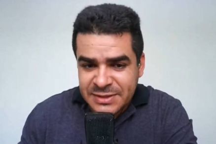 O pastor Melqui em seu canal no YouTube discute o ChatGPT 