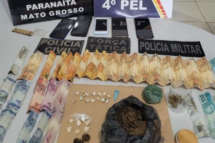 Os itens apreendidos pela Polcia Militar na operao 