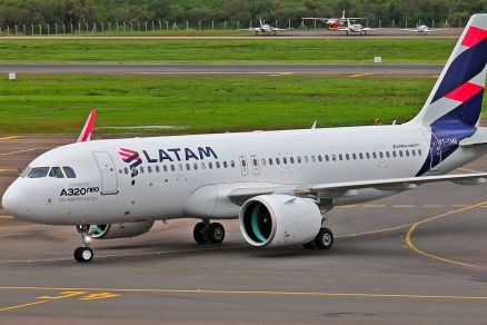 Avio da companhia area Latam 