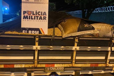 Ao serem abordados, os suspeitos confirmaram o furto 