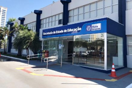 A fachada da Secretaria Estadual de Educao