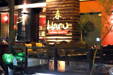 Dono do restaurante de comida oriental teria ameaado ex-funcionrio