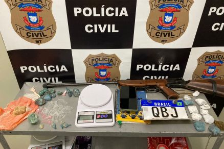 Drogas e objetos apreendidos na ao 