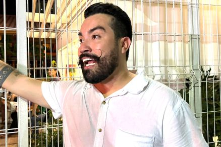 O artista plstico Rafael Jonnier, que salvou idosa de incndio 