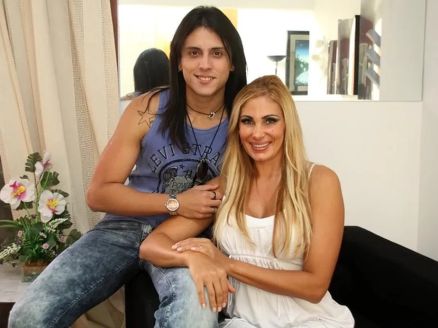 ngela Bismarchi revela morte do filho