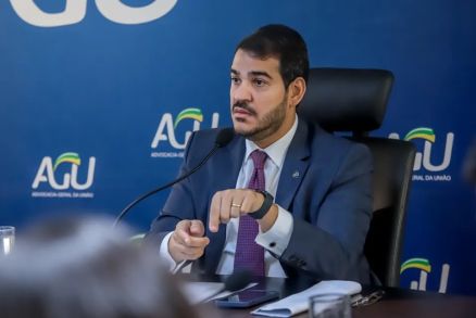 O advogado-geral da Unio, Jorge Rodrigo Arajo Messias, que assina o documento