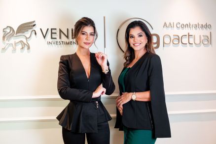 Evelin Duarte e Priscila Chagas scias do escritrio Venice Investimento