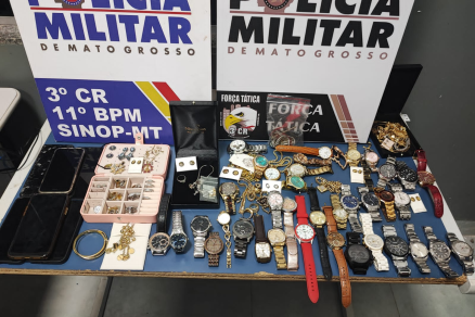 A PM recuperou o carro da v�tima, al�m de joias e rel�gios que, juntos, s�o avaliados em R$700 mil 