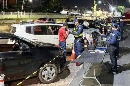 A Lei Seca no permite a direo de veculos sob efeito de qualquer quantidade de bebida alcolica 
