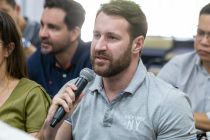 Juiz mant�m multa a banco e investiga entrega de Range Rover sem ordem judicial