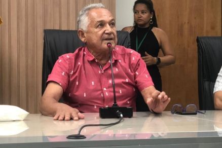 Francisco de Arruda Machado durante coletiva na Assembleia Legislativa 