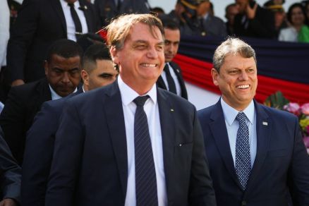 O ex-presidente Jair Bolsonaro e o governador Tarcsio