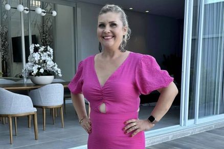 Carina Maggi Martins, irm por parte de pai de Blairo