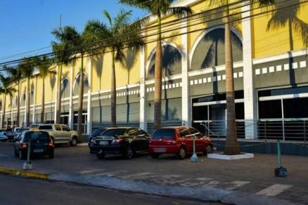 O Shoppingo Popular, que fica no Bairro do Porto