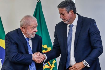 O presidente Lula e o deputado Arthur Lira, presidente da Cmara