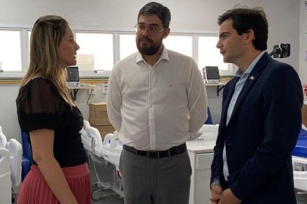 De acordo com a interventora, a UPA recebeu ateno total da equipe que assumiu o compromisso de entregar a unidade concluda em 60 dias