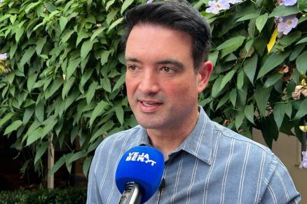 O prefeito Lo Bortolin, que disputa o comando da associao
