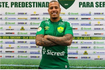 O lateral-esquerdo Sidcley Ferreira, que jogou pelo Cuiab na temporada do Campeonato Brasileiro de 2022