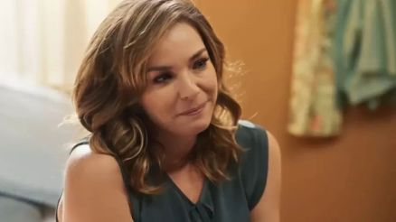 Regiane Alves vive Clara em 'Vai na F'
