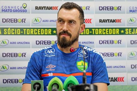 O goleiro Walter, do Cuiab, que passa por uma boa fase na Srie A do Brasileiro