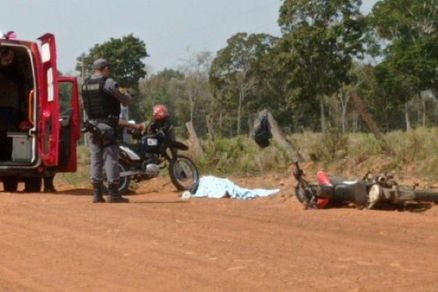 Vtima ficou cada a pouco metros da sua motocicleta 