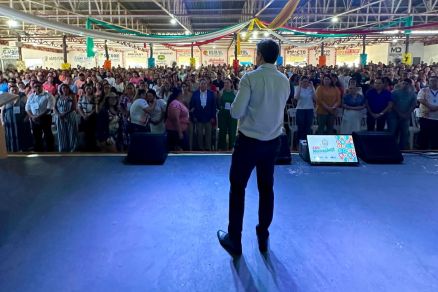 O secretrio de Estado de Educao, Alan Porto, destacou a participao dos prefeitos no encontro