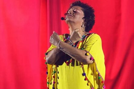 A escritora Luciene Carvalho, primeira negra a presidir a AML