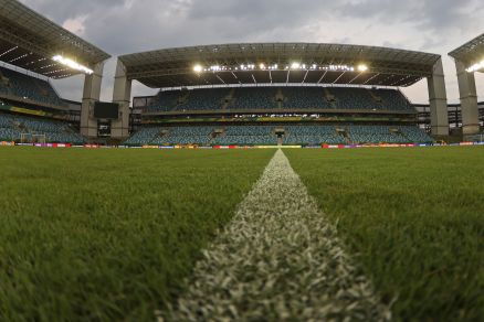 Imagens do primeiro treino da Seleo na Arena Pantanal