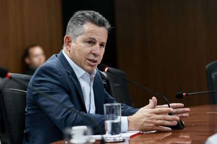 O governador Mauro Mendes, que recebeu sojicultores e prefeitos nesta tera-feira