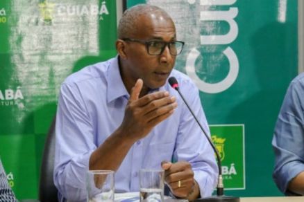 O Coronel Sales, que  poca era comandante do 3 Batalho da Polcia Militar