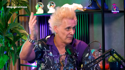 O cantor e compositor Supla