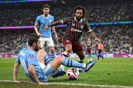 Lance do jogo entre Fluminense e Manchester City