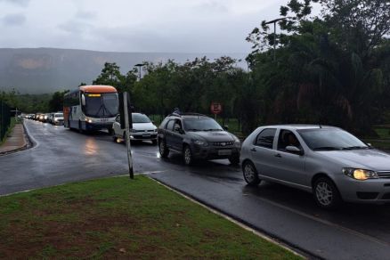 Trecho interditado da MT-251 em Chapada dos Guimares 