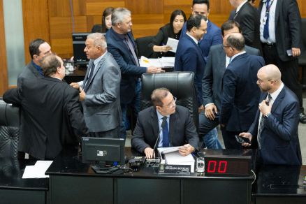 Plenrio analisa texto e apresentar emendas