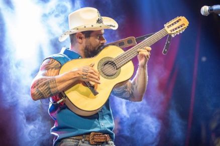 O cantor sertanejo Joo Carreiro morreu aos 41 anos