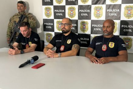 O delegado Edison Pick, o titular Marcel Oliveira e o delegado Nilson Farias