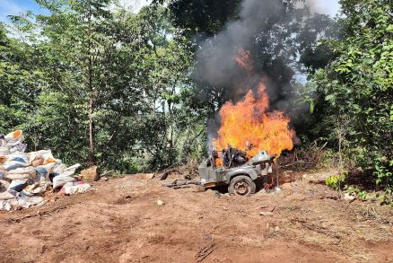 Maquinrio foi destrudo pelos policiais federais 