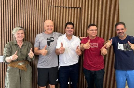 O almo�o reuniu representantes do PP, Republicanos e PSD