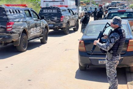 Policiais militares foram at a rea realizar a desocupao