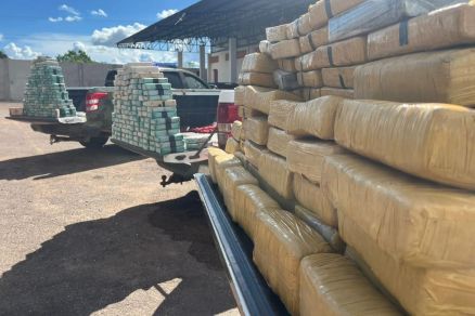 A droga apreendida com os dois homens neste sbado em Mirassol D'Oeste